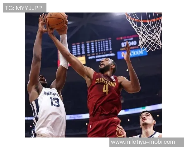 米切尔尽管23投11中仍砍下32分但球队未能逆转失利令人遗憾 米切尔尽管23投11中仍砍下32分但球队未能逆转失利令人遗憾